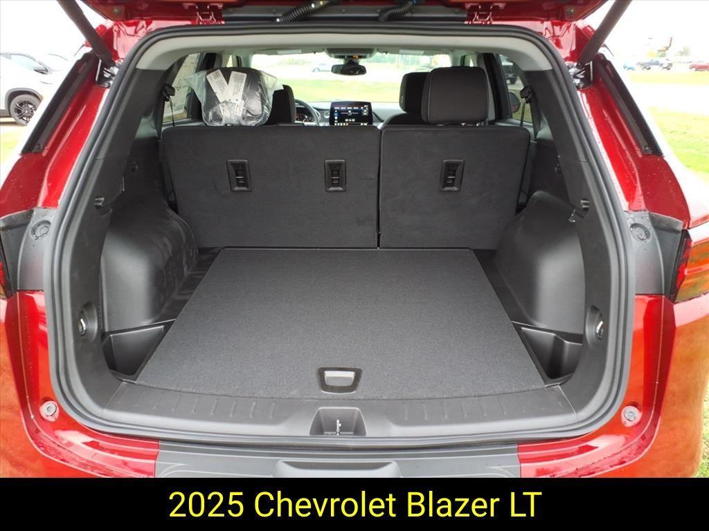 new 2025 Chevrolet Blazer car, priced at $40,390
