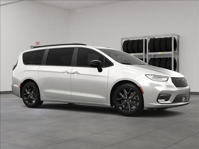 new 2024 Chrysler Pacifica car, priced at $38,492