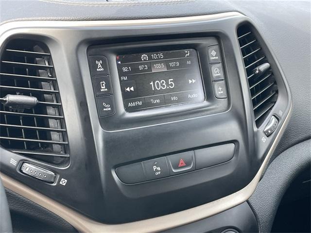 used 2016 Jeep Cherokee car, priced at $15,218