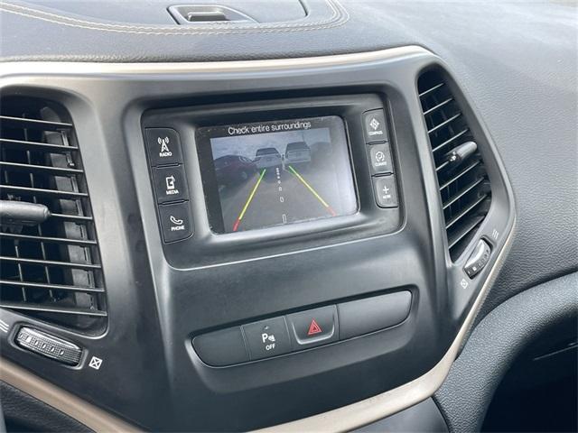 used 2016 Jeep Cherokee car, priced at $15,218