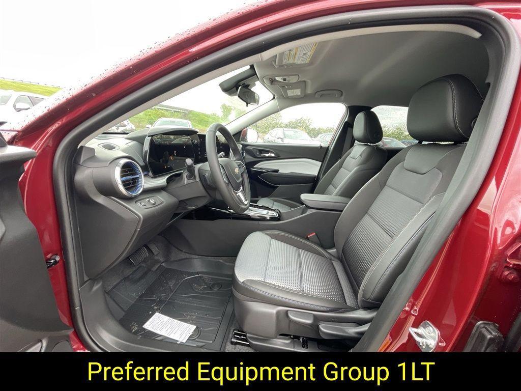 new 2025 Chevrolet Trax car, priced at $25,044
