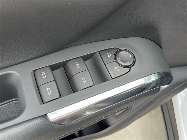 new 2025 Chevrolet Traverse car, priced at $42,994