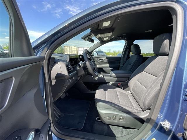 new 2025 Chevrolet Traverse car, priced at $46,630