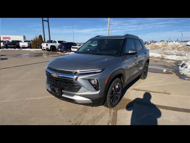 new 2025 Chevrolet TrailBlazer car, priced at $27,412