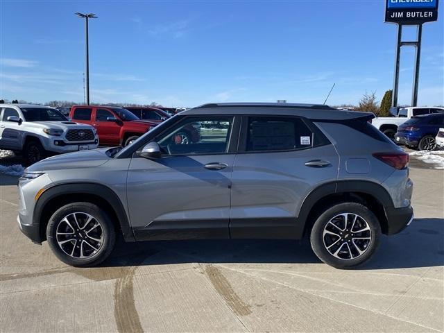 new 2025 Chevrolet TrailBlazer car, priced at $27,412