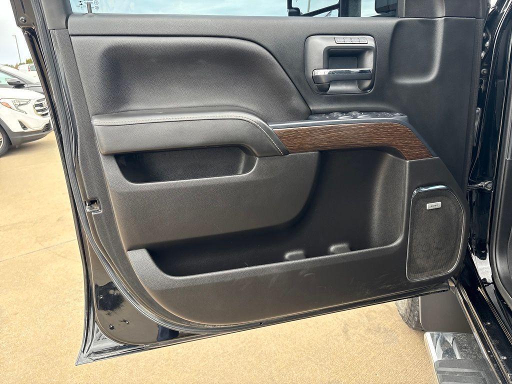 used 2018 GMC Sierra 2500 car, priced at $49,406