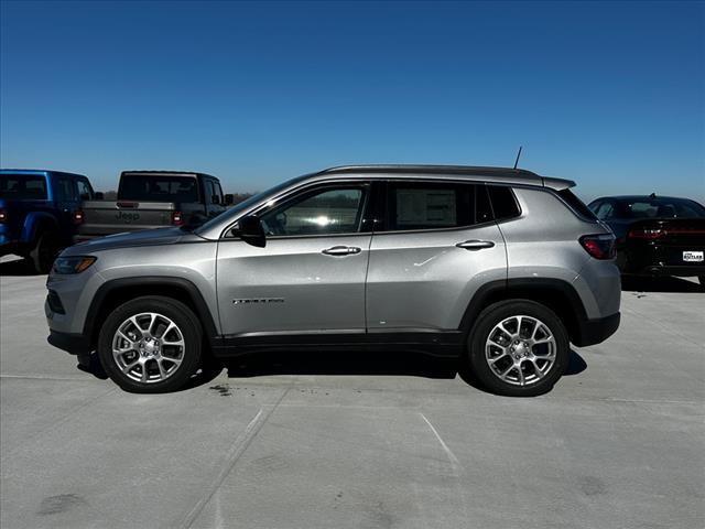 new 2024 Jeep Compass car, priced at $28,986
