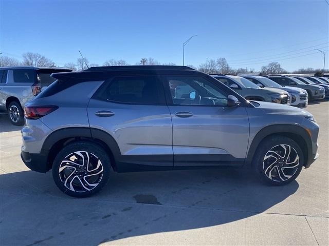 new 2025 Chevrolet TrailBlazer car, priced at $29,537