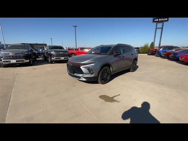 new 2025 Chevrolet Blazer car, priced at $43,669