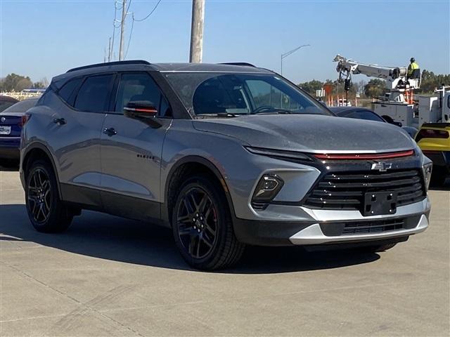 new 2025 Chevrolet Blazer car, priced at $43,669