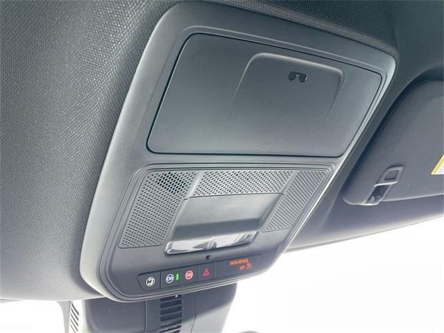 new 2025 Chevrolet Traverse car, priced at $44,940