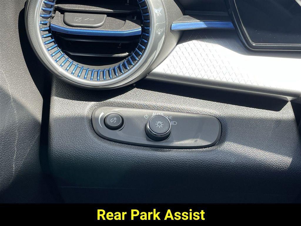 new 2025 Chevrolet Trax car, priced at $23,730