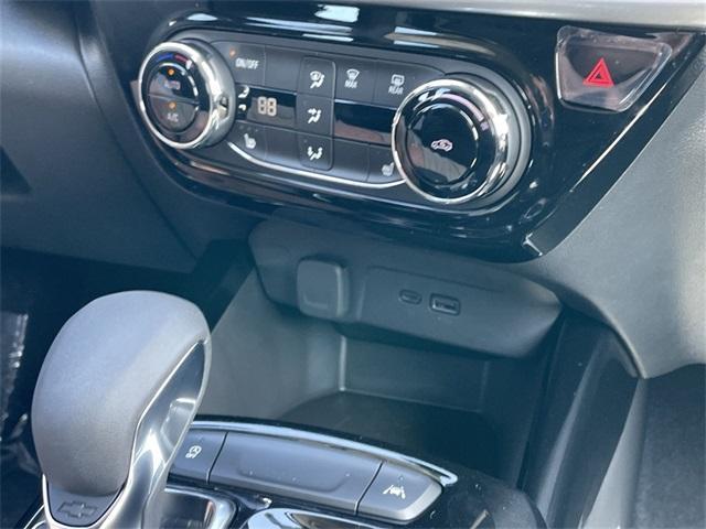new 2025 Chevrolet Trax car, priced at $25,044