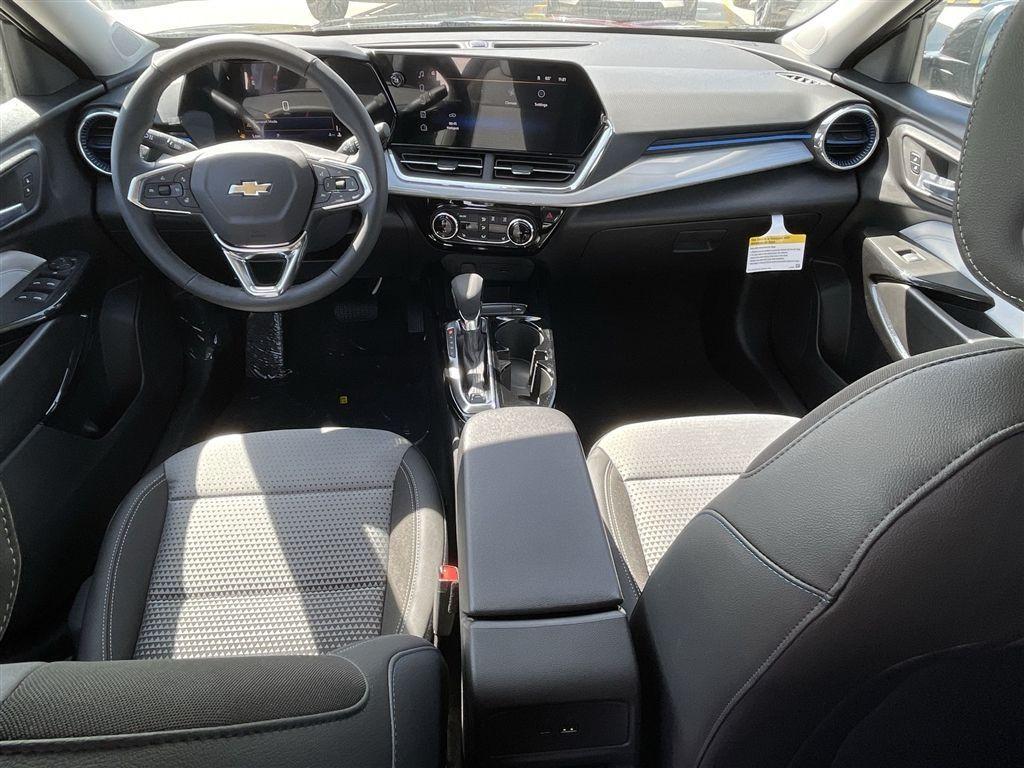 new 2025 Chevrolet Trax car, priced at $24,544