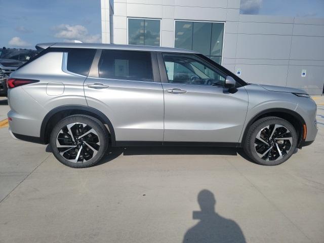 used 2023 Mitsubishi Outlander car, priced at $26,214