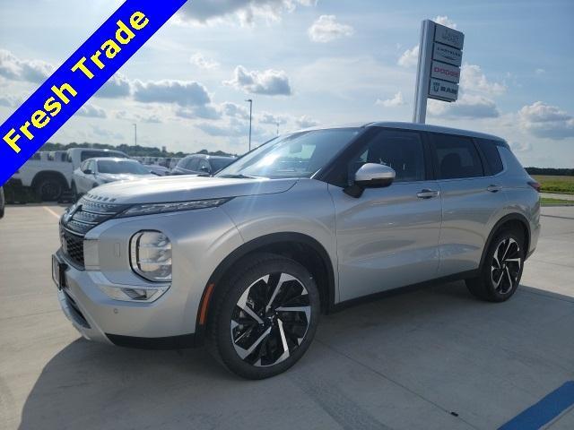 used 2023 Mitsubishi Outlander car, priced at $26,214