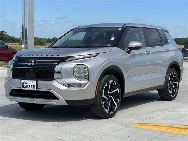 used 2023 Mitsubishi Outlander car, priced at $26,214