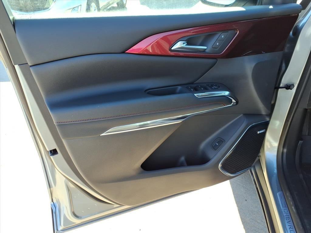 new 2026 Chevrolet Traverse car, priced at $53,984