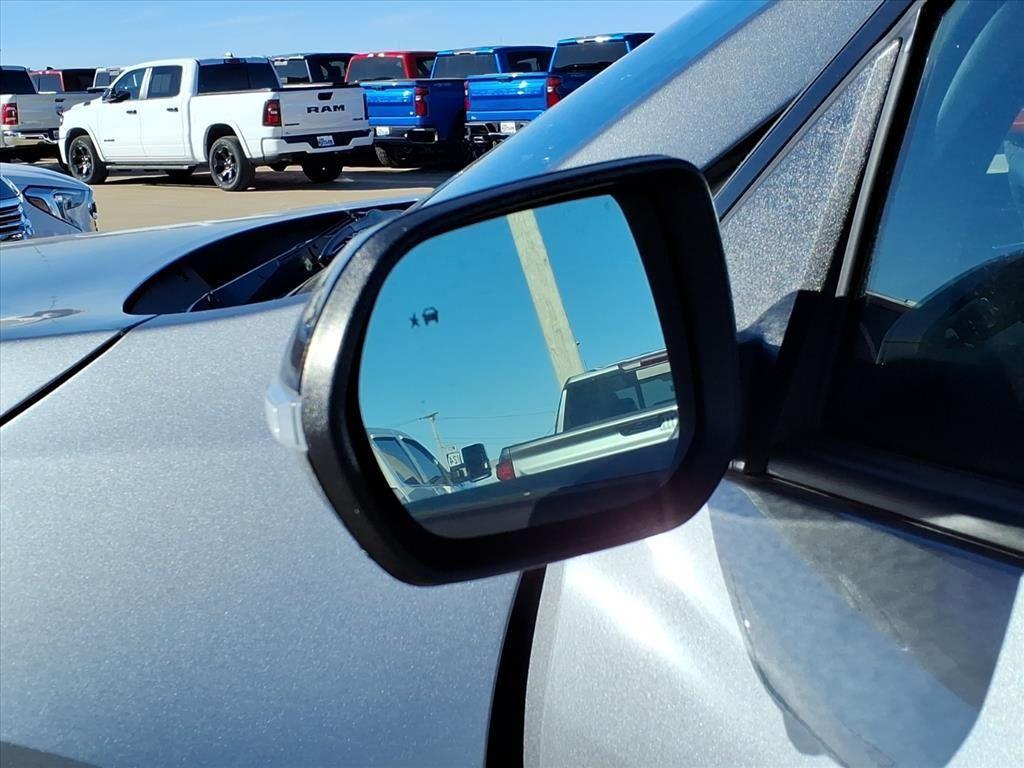 new 2026 Chevrolet Traverse car, priced at $53,984