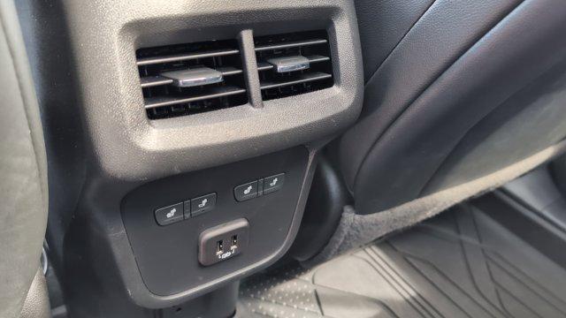 used 2023 Chevrolet Equinox car