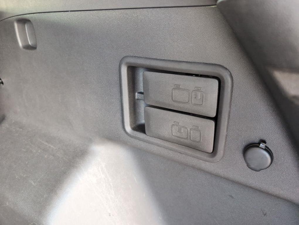 used 2020 Chevrolet Equinox car, priced at $15,998