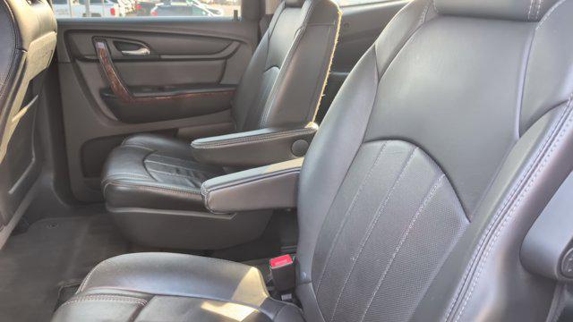 used 2014 Chevrolet Traverse car, priced at $13,984