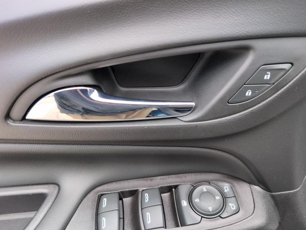 used 2019 Chevrolet Equinox car, priced at $17,600