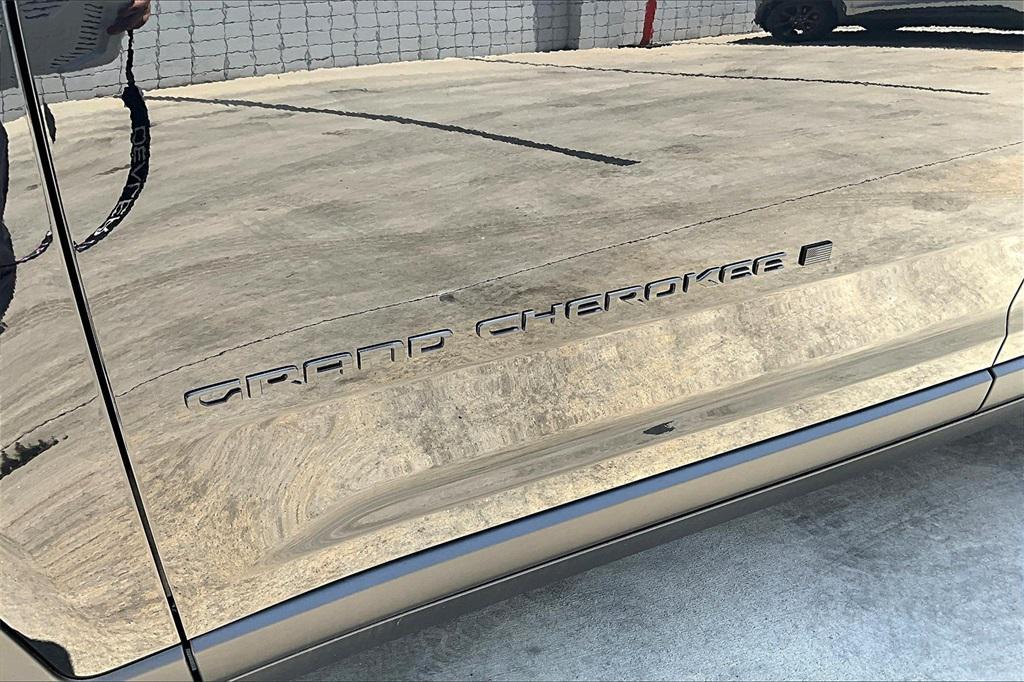 new 2025 Jeep Grand Cherokee car, priced at $43,896