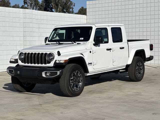 new 2025 Jeep Gladiator car, priced at $51,670