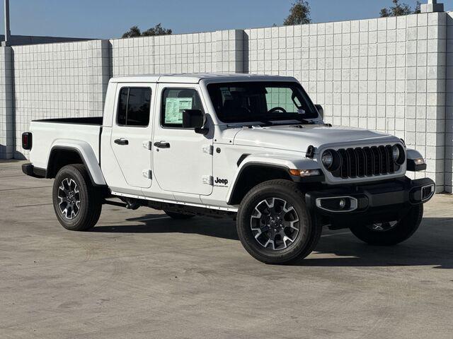 new 2025 Jeep Gladiator car, priced at $51,670