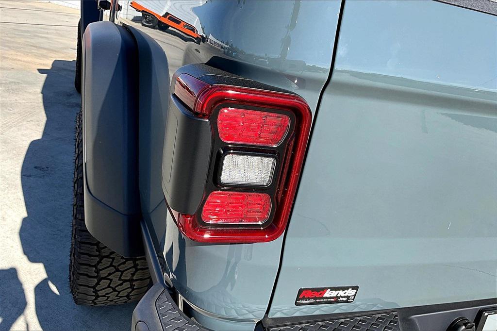 new 2025 Jeep Gladiator car, priced at $55,500