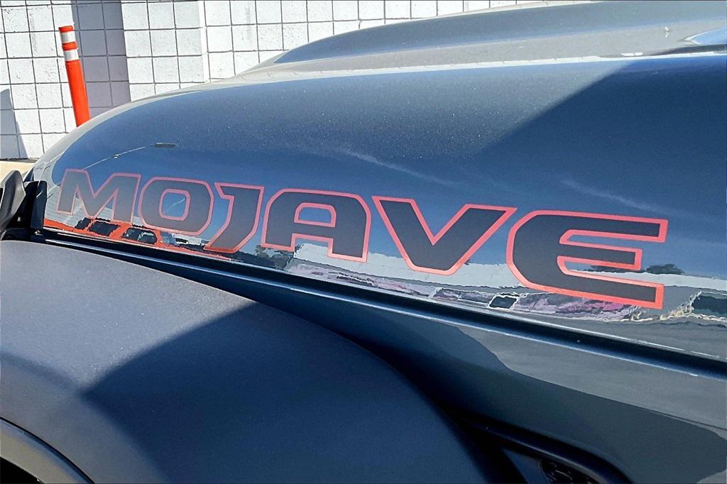 new 2025 Jeep Gladiator car, priced at $55,500