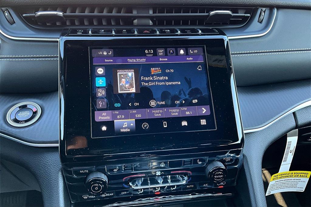 new 2025 Jeep Grand Cherokee car, priced at $38,250