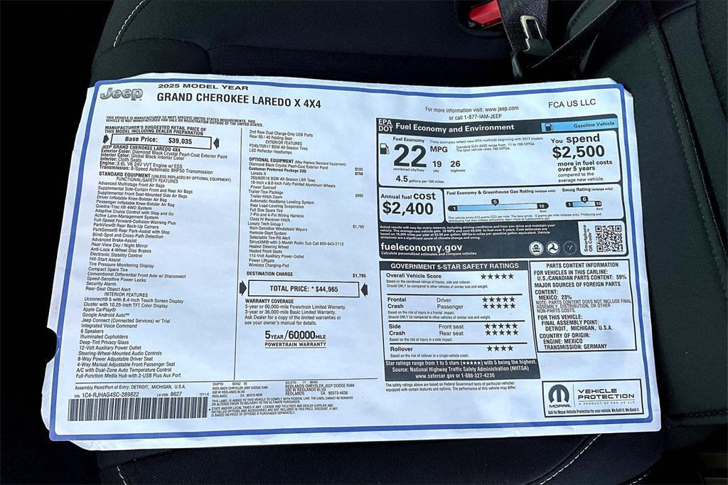 new 2025 Jeep Grand Cherokee car, priced at $38,250