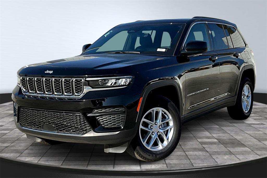 new 2025 Jeep Grand Cherokee car, priced at $38,250