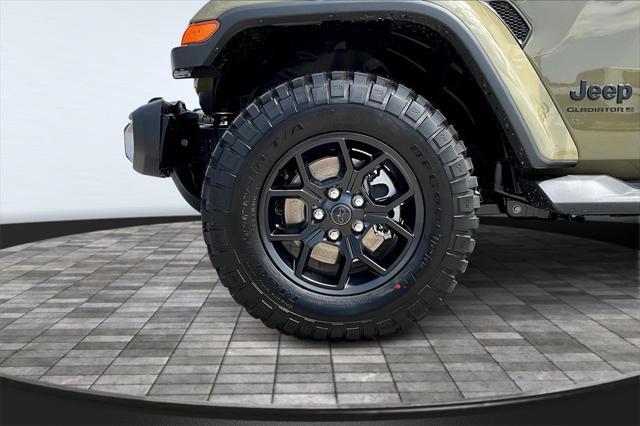 new 2025 Jeep Gladiator car, priced at $50,065
