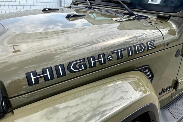 new 2025 Jeep Gladiator car, priced at $50,065