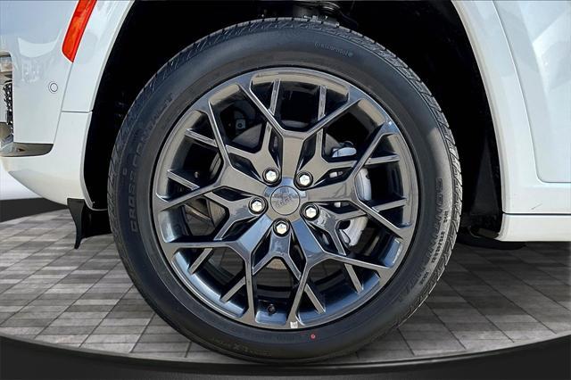 new 2025 Jeep Grand Cherokee L car, priced at $72,830