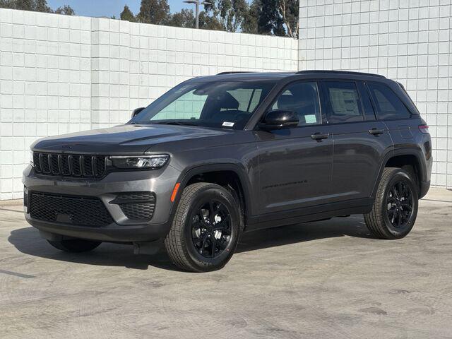 new 2025 Jeep Grand Cherokee car, priced at $42,599