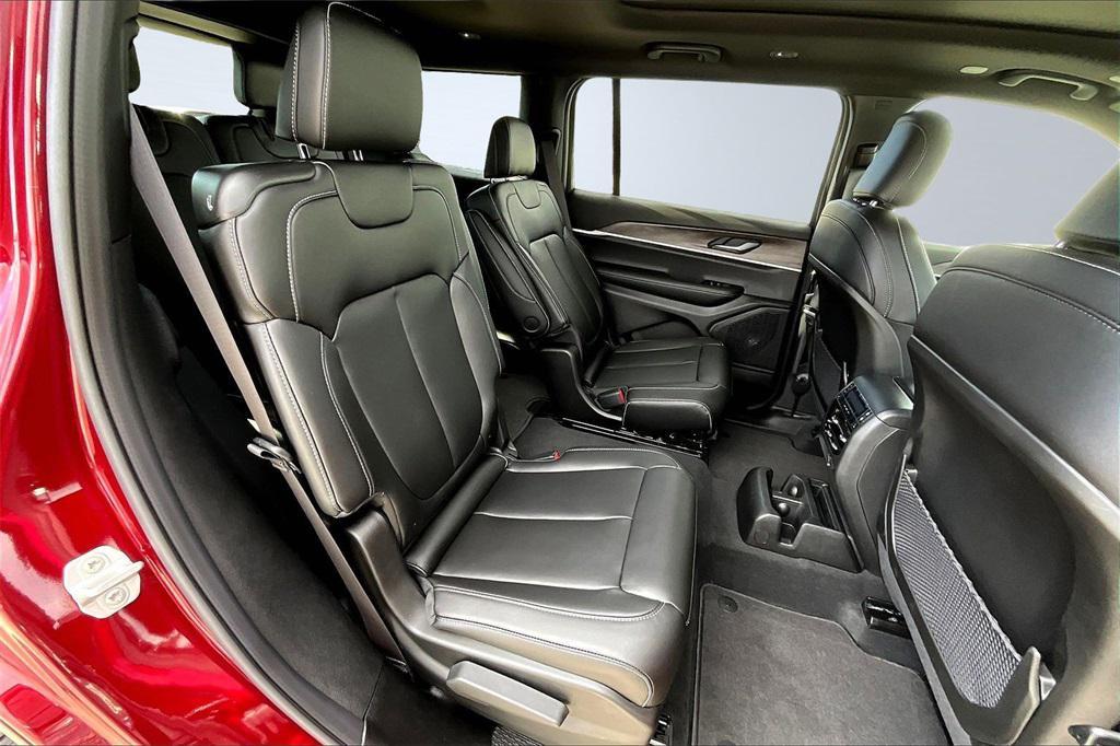 new 2025 Jeep Grand Cherokee L car, priced at $54,500