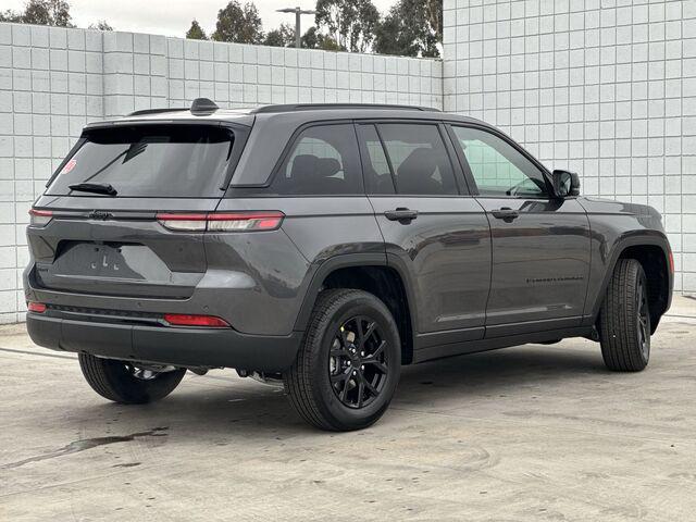 new 2025 Jeep Grand Cherokee car, priced at $44,525