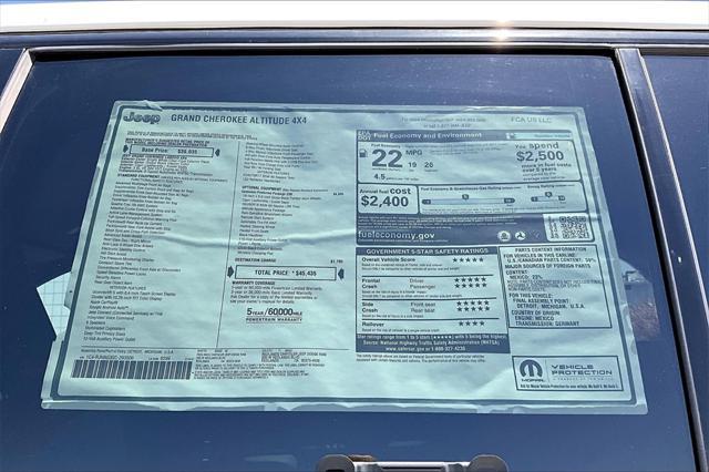 new 2025 Jeep Grand Cherokee car, priced at $43,618