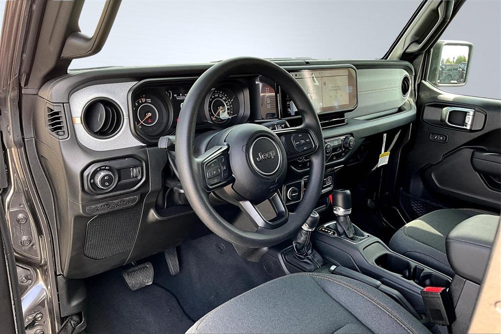 new 2025 Jeep Gladiator car, priced at $42,250