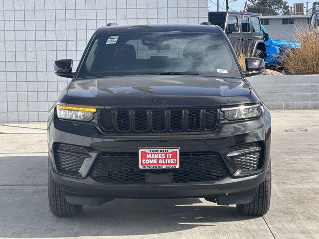 new 2025 Jeep Grand Cherokee car, priced at $43,030