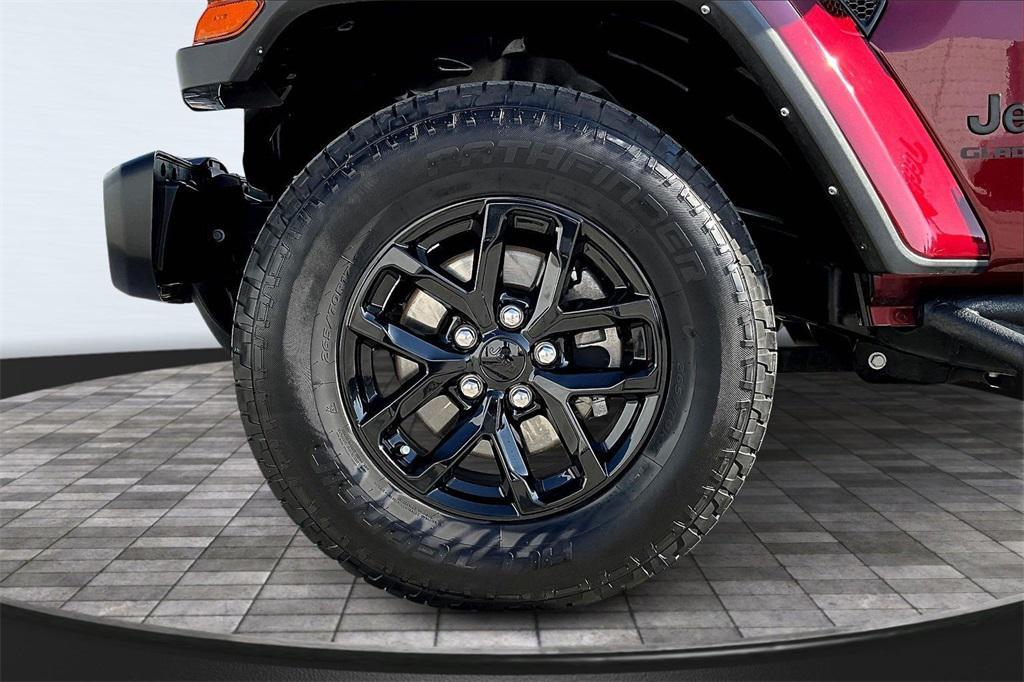 used 2021 Jeep Gladiator car, priced at $32,000