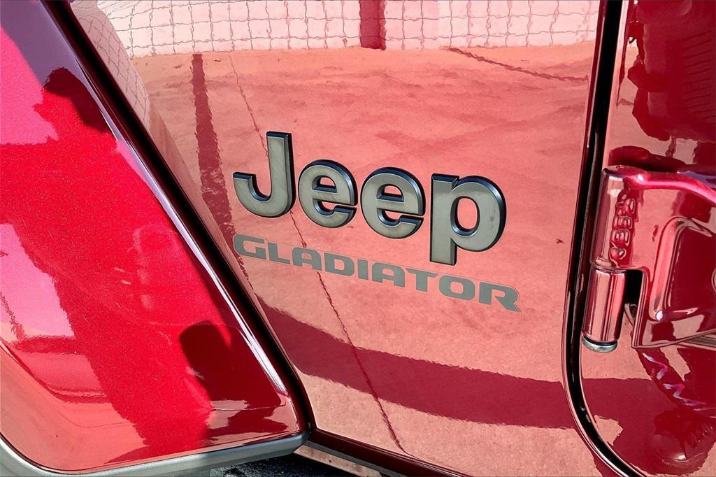 used 2021 Jeep Gladiator car, priced at $32,000