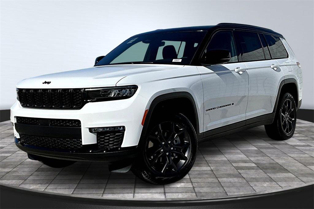 new 2025 Jeep Grand Cherokee L car, priced at $54,000