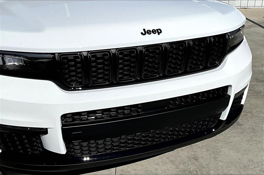 new 2025 Jeep Grand Cherokee L car, priced at $54,000