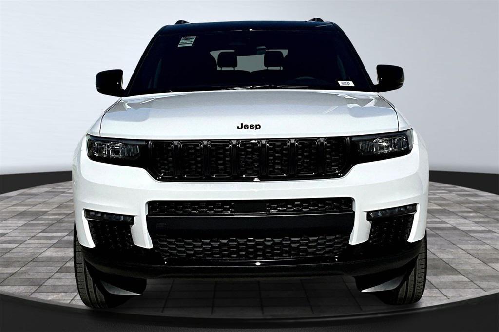 new 2025 Jeep Grand Cherokee L car, priced at $54,000