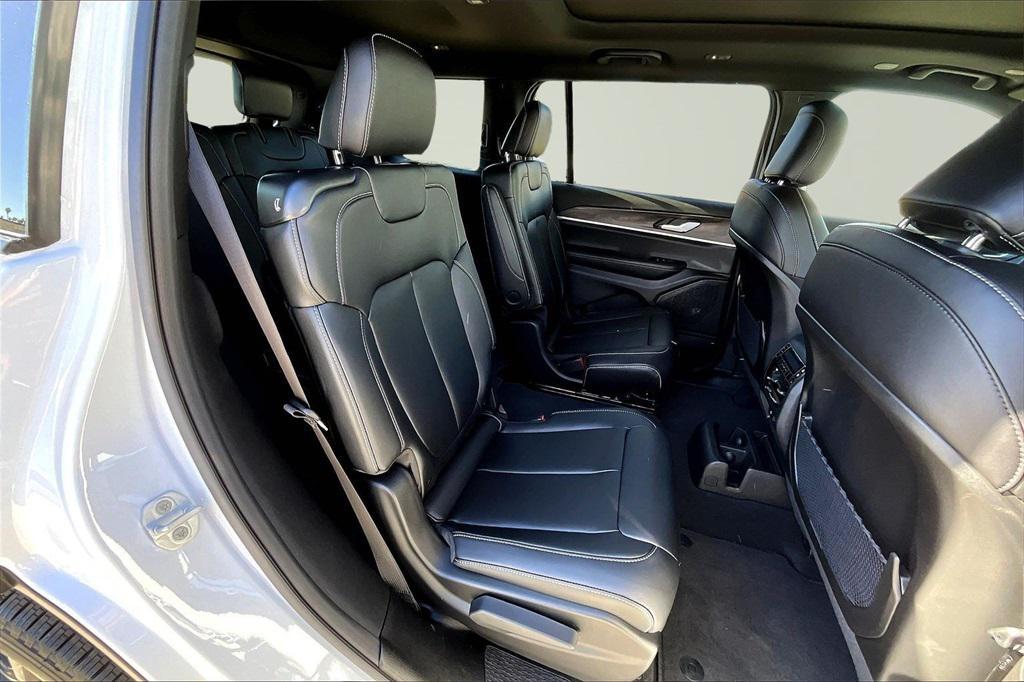 new 2025 Jeep Grand Cherokee L car, priced at $54,000